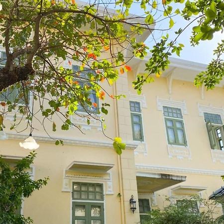 Baan 2459 Heritage House Банкок Екстериор снимка